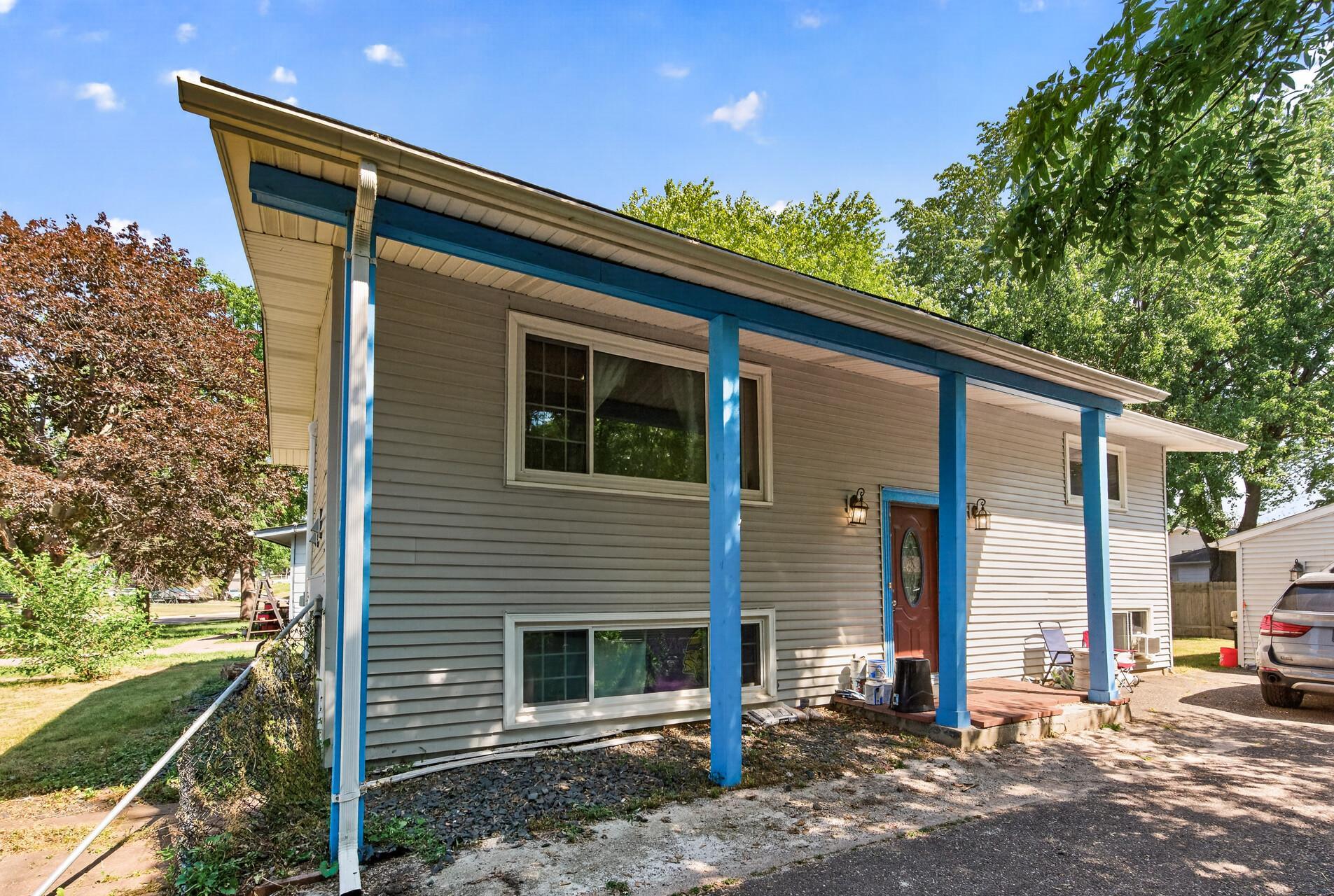 Residential in North Saint Paul