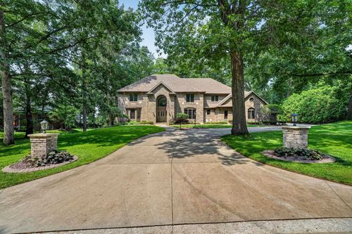 205 Greenfield Dr, Middlebury, IN, 46540-9573 | Card Image
