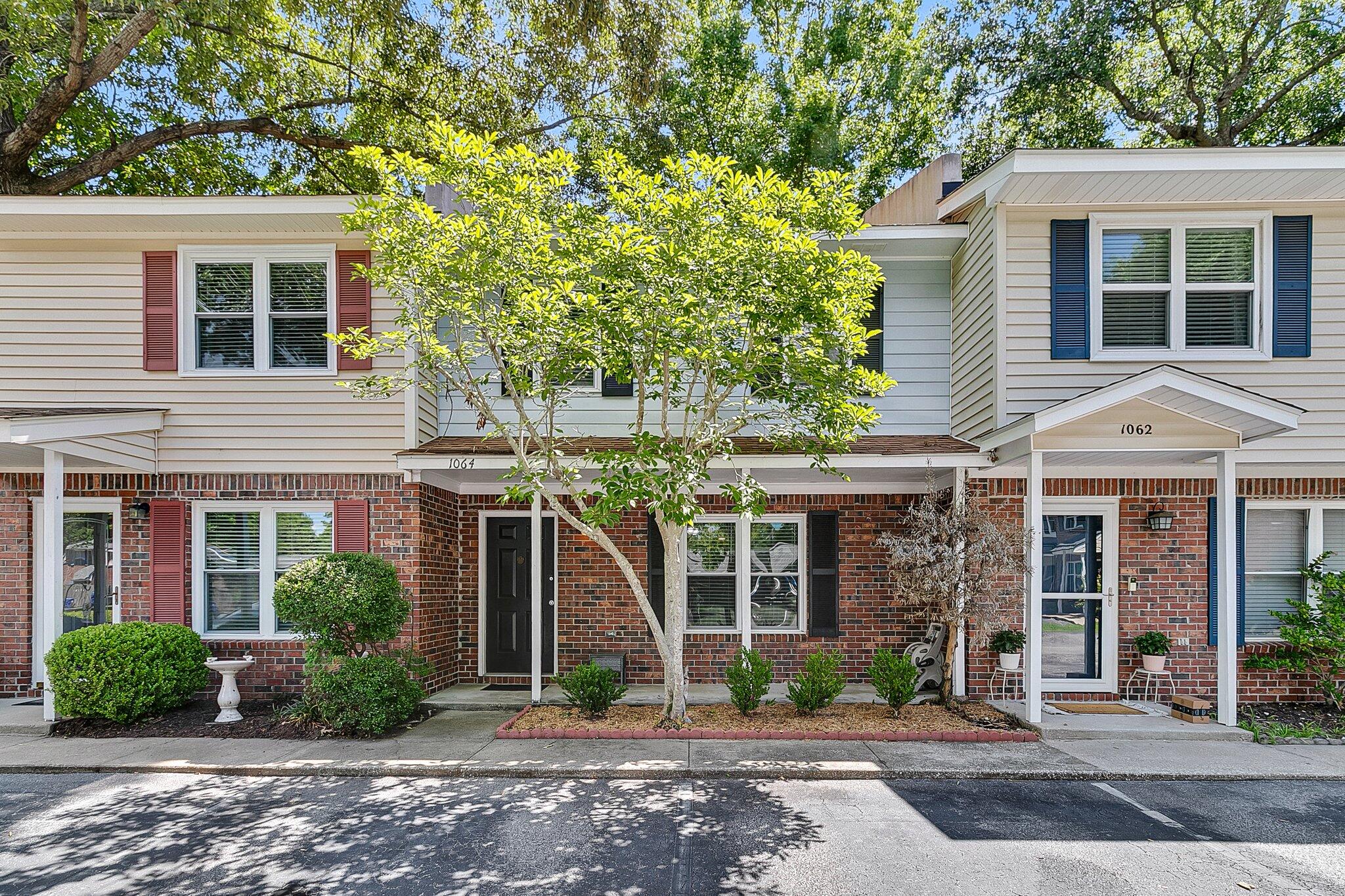 Hunters Trce, Mount Pleasant, SC 29464