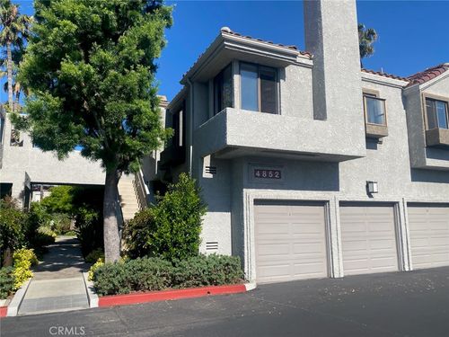 204-4852 Tiara Dr, Huntington Beach, CA, 92649 | Card Image