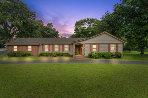1011 Hickory Harbor Dr, Gallatin, TN, 37066-5648 | Card Image