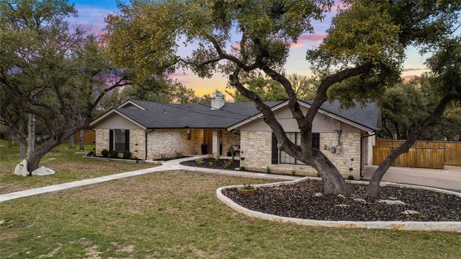 Great curb appeal! | Image 38