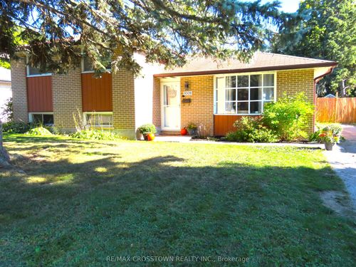 1009 Everton Rd, Midland, ON, L4R5H7 | Card Image