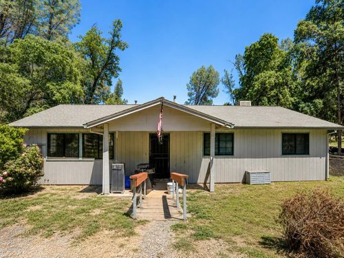2143 Montana Ave, Shasta Lake, CA, 96019-9267 | Card Image