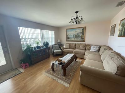 26 - 2050 58th Avenue N, Condo with 2 bedrooms, 1 bathrooms and null parking in St Petersburg FL | Image 3