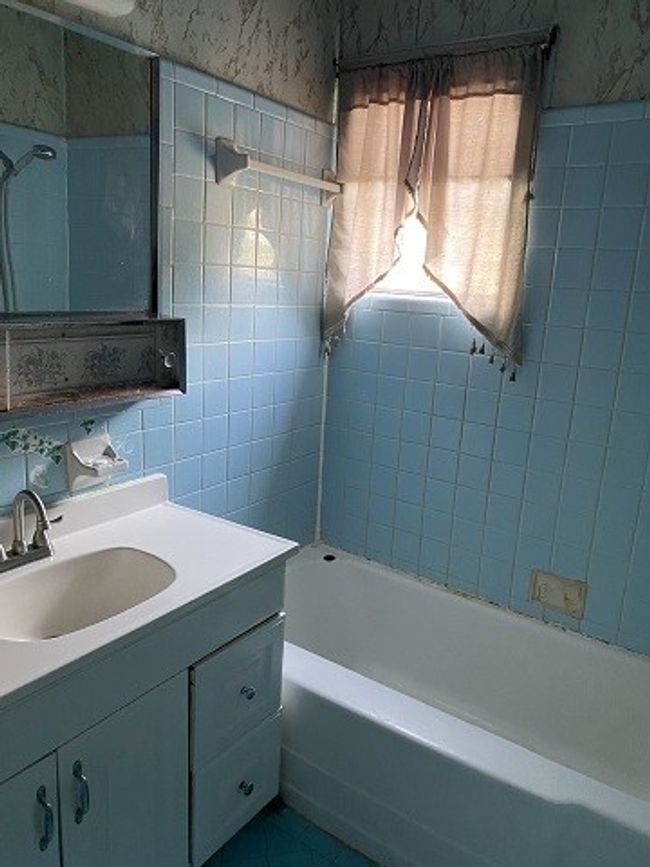1801 E Highway 285, House other with 3 bedrooms, 1 bathrooms and 4 parking in Falfurrias TX | Image 12