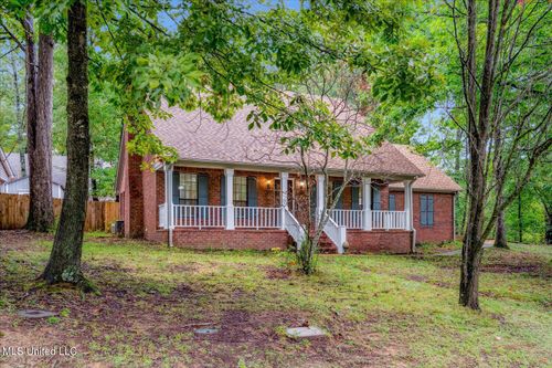 4040 Windermere Rd N, Nesbit, MS, 38651-9584 | Card Image