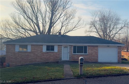 102 Beechwood Blvd, Wintersville, OH, 43953-3820 | Card Image