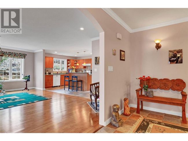 7603 Baker Hogg Rd, House other with 3 bedrooms, 3 bathrooms and 2 parking in North Okanagan Rd Rural BC | Image 6