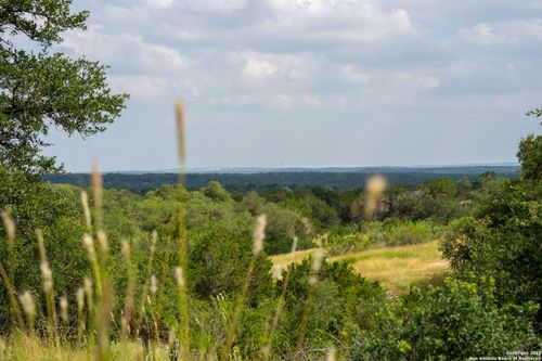 5817 Copper Vly, New Braunfels, TX, 78132-3924 | Card Image