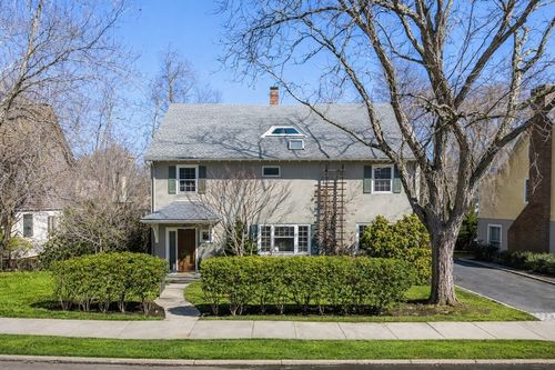 189 Clinton Rd, Brookline, MA, 02445-5838 | Card Image