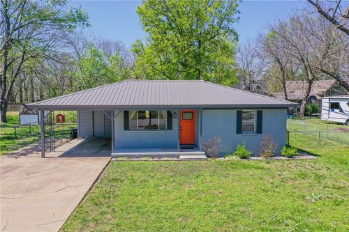 106 S Ozark St, Prairie Grove, AR, 72753-3256 | Card Image