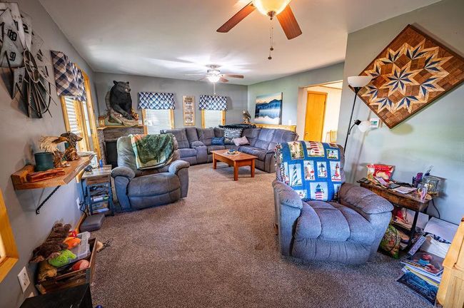 Living Room | Image 7