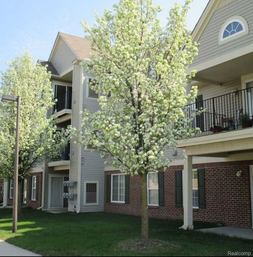 14208-14208 Pinehurst Lane, Grand Blanc Charter Township, MI, 48439 | Card Image