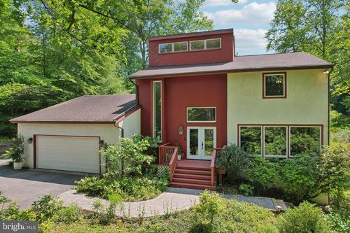 660 Earles Ln, NEWTOWN SQUARE, PA, 19073-2622 | Card Image