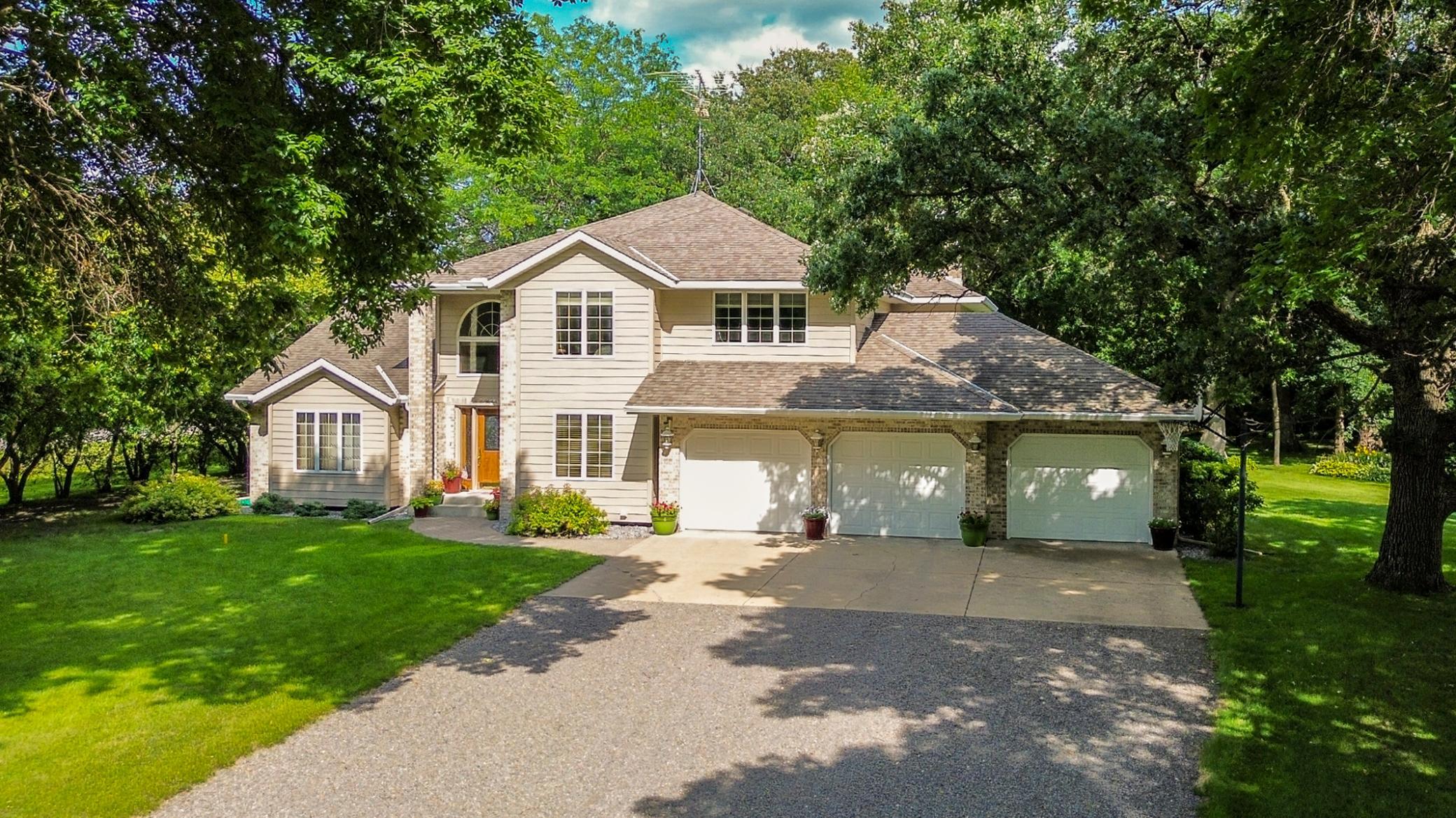 Skyview Cir, Hutchinson, MN 55350