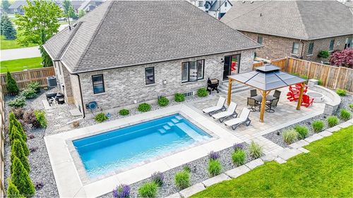 17 Av Amanda, Mount Elgin, ON, N0J1N0 | Card Image