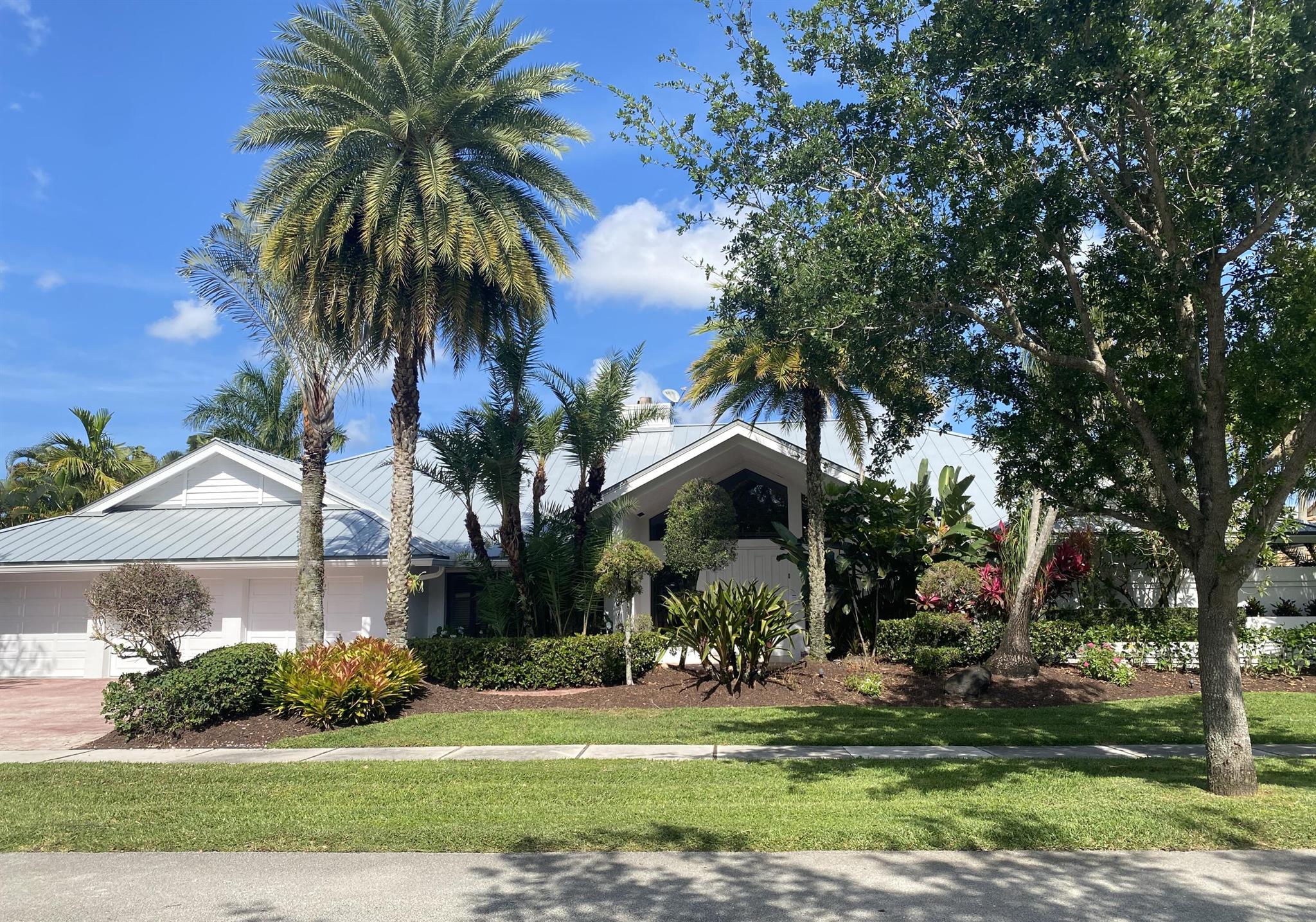Woodfield Blvd, Boca Raton, FL 33434