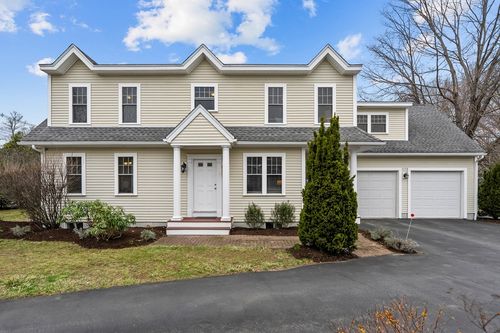 210 School St, Framingham, MA, 01701-7725 | Card Image