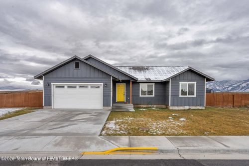 330 Wright St, Thayne, WY, 83127 | Card Image