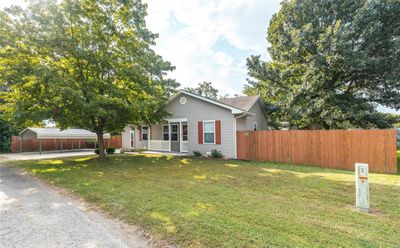 844 Alley Street, House other with 3 bedrooms, 1 bathrooms and null parking in Bourbon MO | Image 2