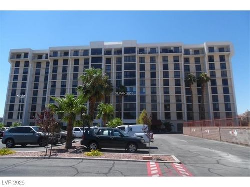 apt-301-3930 University Center Dr, Las Vegas, NV, 89119-7269 | Card Image