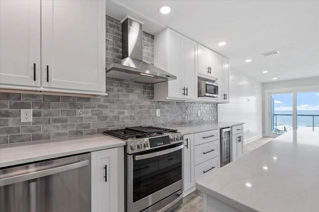 4 - 8059 W Highway 98, Townhouse with 3 bedrooms, 3 bathrooms and 2 parking in Port St. Joe FL | Image 21