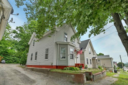 102 Franklin St, Franklin, NH, 03235-1732 | Card Image