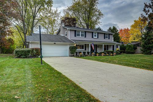 4435 Westover Dr, West Bloomfield, MI, 48323-2875 | Card Image