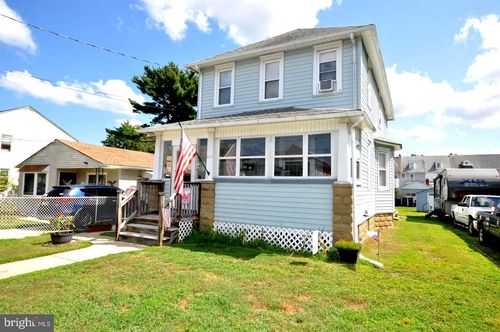 227 Heulings Ave, RIVERSIDE, NJ, 08075-3511 | Card Image