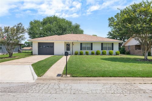 806 Dillard Street, Caldwell, TX, 77836 | Card Image