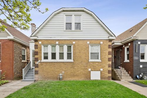 9206 S Anthony Ave, Chicago, IL, 60617-4120 | Card Image