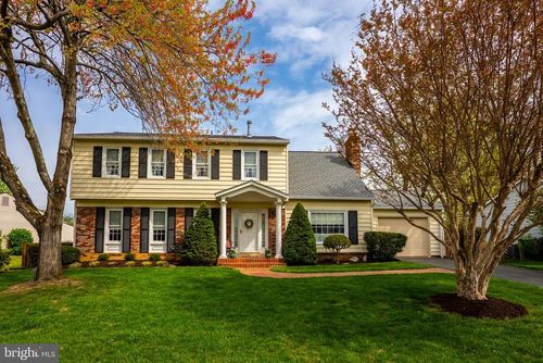 7824 Water Valley Ct, SPRINGFIELD, VA, 22153-3017 | Card Image