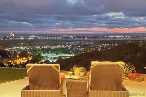 4930 September St, San Diego, CA, 92110-1218 | Card Image