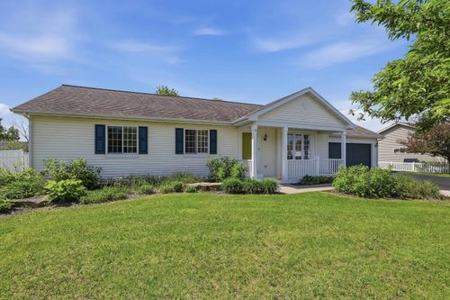2179 Kowalski Rd, Kronenwetter, WI, 54455-8125 | Card Image