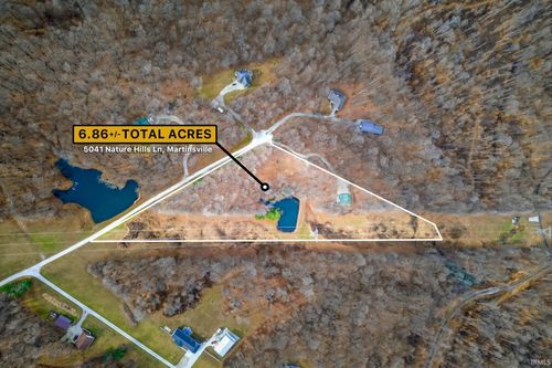 5041 N Nature Hills Ln, Martinsville, IN, 46151-9337 | Card Image