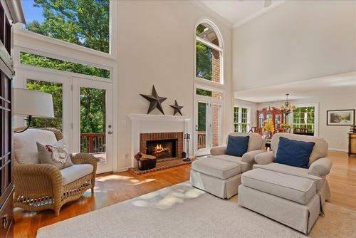 494 Deer Ridge Ln, Nashville, TN, 37221-6607 | Card Image