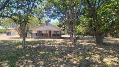 860 N Perry Street, House other with 3 bedrooms, 1 bathrooms and null parking in Bennington OK | Image 3