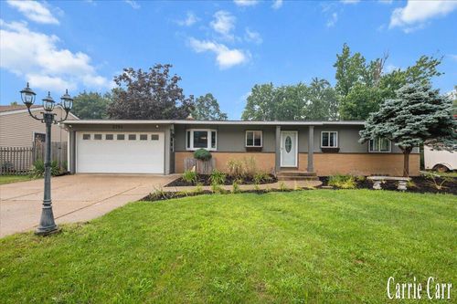 2751 Northville Dr, Grand Rapids, MI, 49525-1762 | Card Image