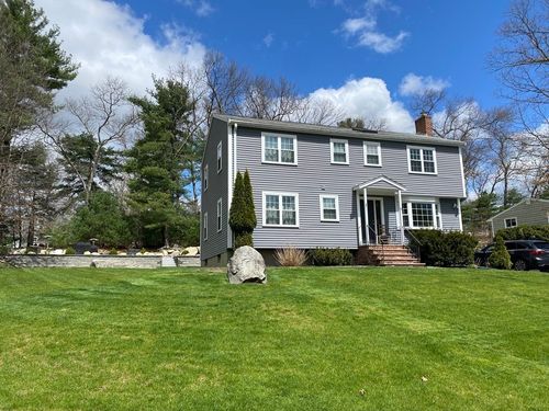 4 Putnam Rd, North Reading, MA, 01864-2035 | Card Image