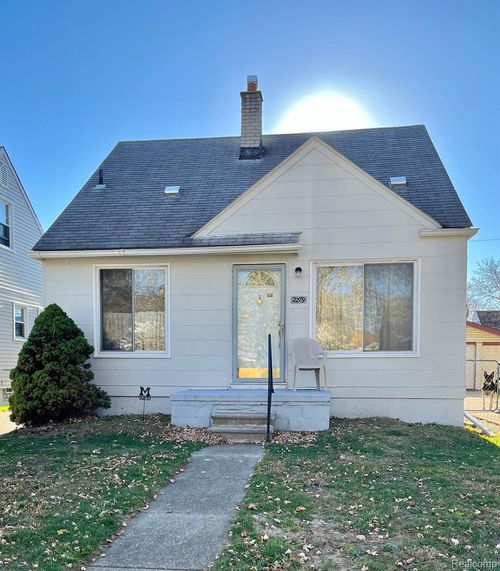 2279 Detroit Ave, Lincoln Park, MI, 48146-2544 | Card Image