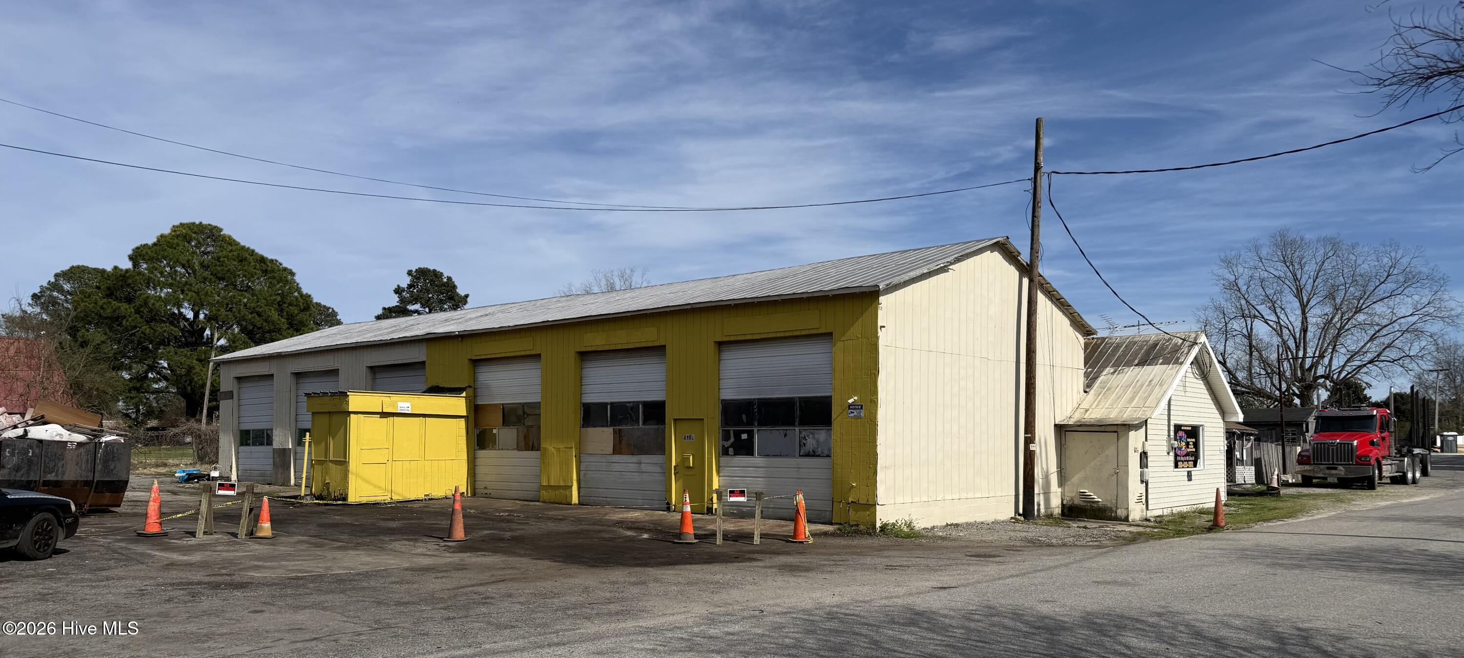 425 Sam Davis Dr, Elizabeth City, NC 27906
