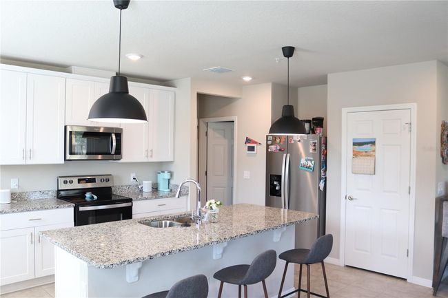 2415 Sweet Viburnum Way, Townhouse with 3 bedrooms, 3 bathrooms and null parking in Ocoee FL | Image 4