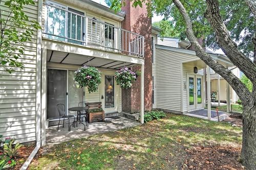 13-8 Walden Dr, Natick, MA, 01760 | Card Image