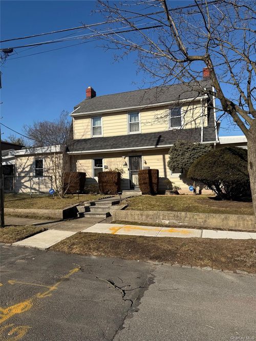 17045 83rd Ave, Jamaica, NY, 11432-2101 | Card Image