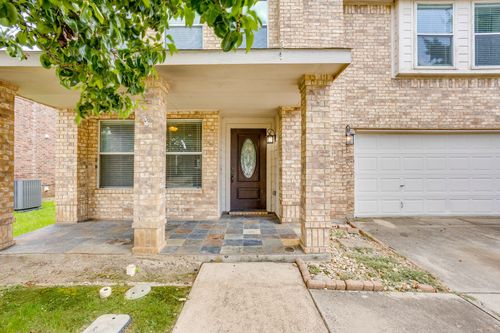 653 Condor Trl, Saginaw, TX, 76131-8826 | Card Image