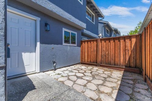 651 Racquet Club Circle, Rohnert Park, CA, 94928 | Card Image