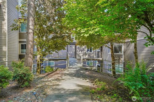 c206-700 Front Street S, Issaquah, WA, 98027 | Card Image