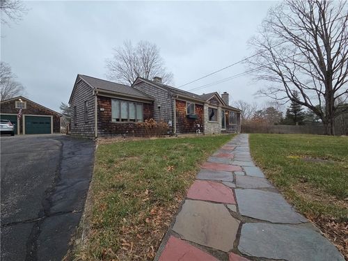 45 Holden St, Coventry, RI, 02816-5740 | Card Image