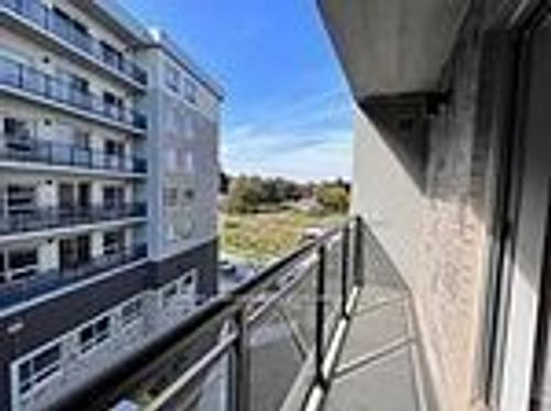 f504-275 Larch St, Waterloo, ON, N2L3R2 | Card Image